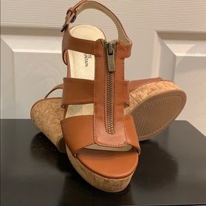 NWOT White Mountain Wedges